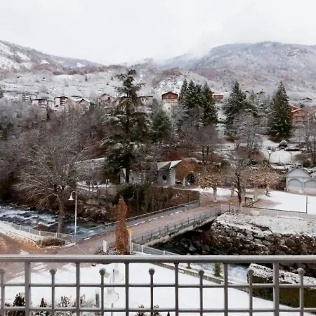 Studio 2 Personnes Studio Avec Vue Sur Parc Thermal Proche Du Centre. Brides-les-Bains